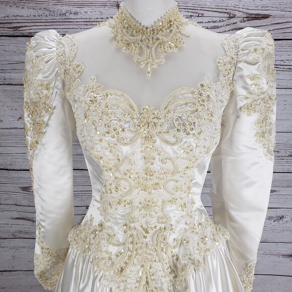 Vintage Jean Phoenix by Shirlee Women's Ivory Puff Sleeve Wedding Gown Size 10 - Picture 3 of 16